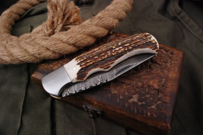 Handmade Super Sharp Damascus Blade Pocket Knife With Stag Antler Handle Out Door Carry Sheath