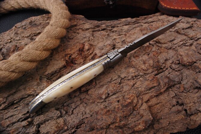 Best Gift Handmade Stainless steel Laguiole Pocket Knife Camel Bone scale Handle